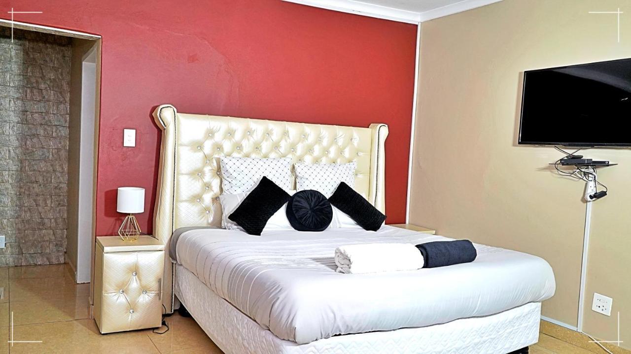 The Global Link Hub Hotel Pretoria Bagian luar foto