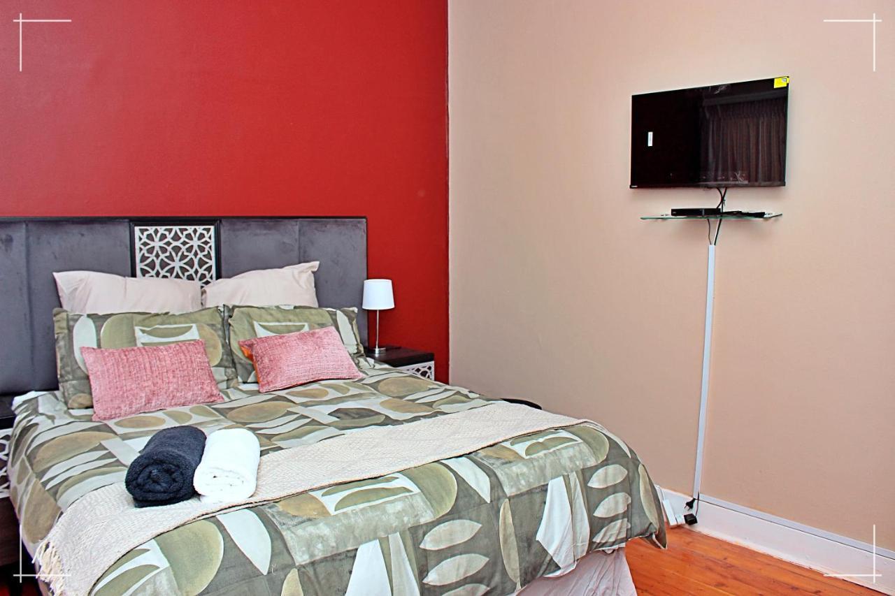 The Global Link Hub Hotel Pretoria Bagian luar foto