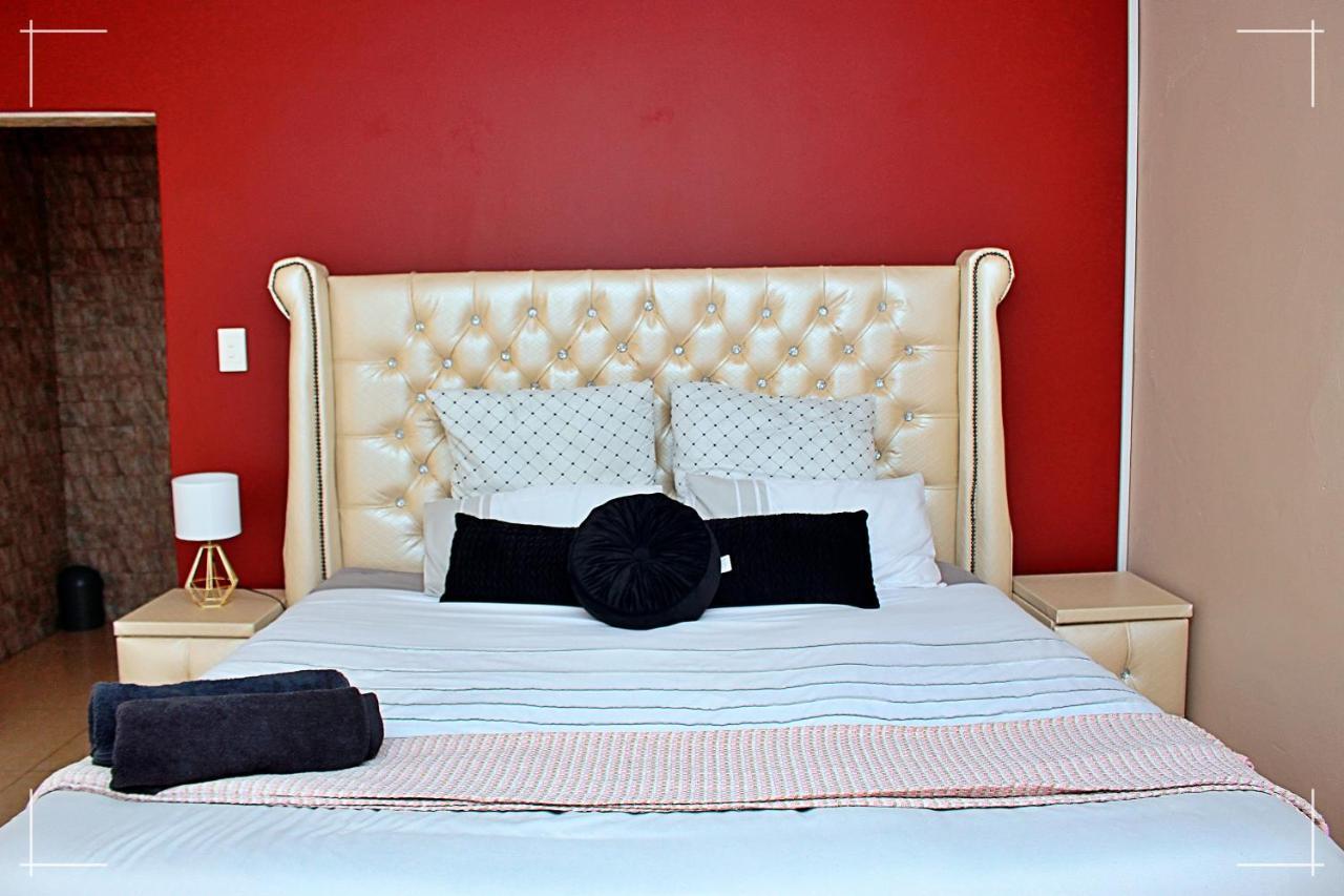 The Global Link Hub Hotel Pretoria Bagian luar foto