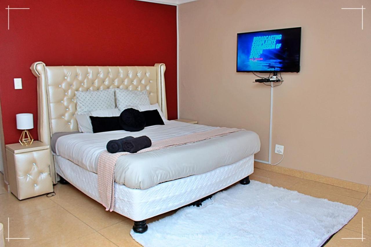 The Global Link Hub Hotel Pretoria Bagian luar foto