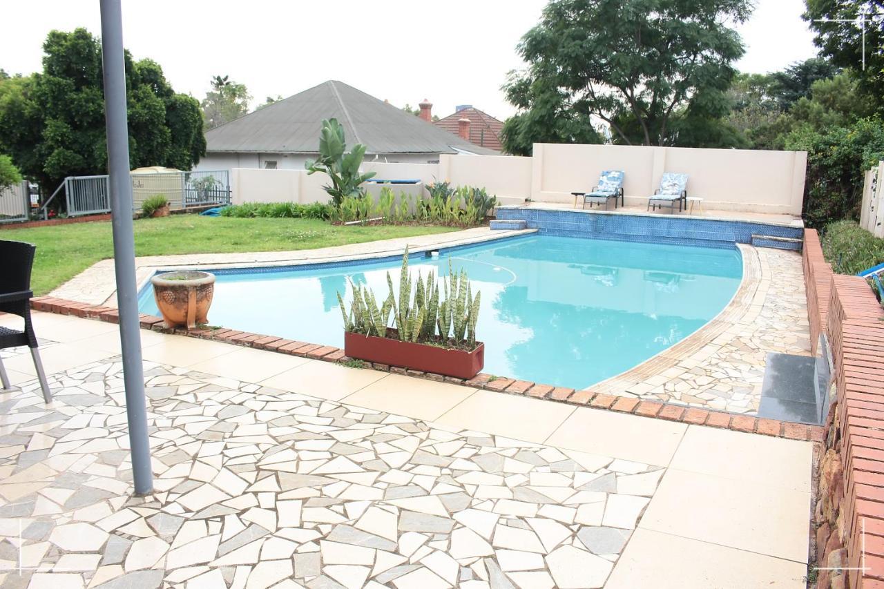 The Global Link Hub Hotel Pretoria Bagian luar foto
