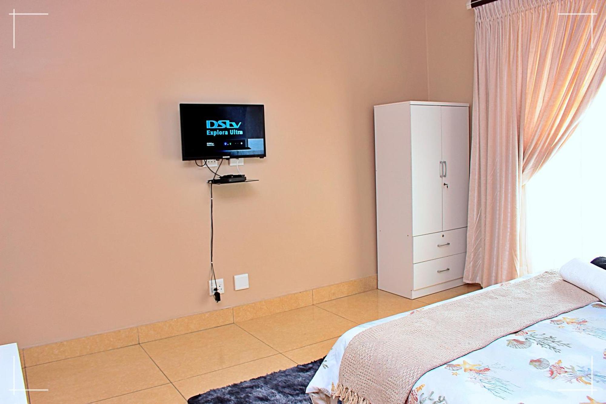 The Global Link Hub Hotel Pretoria Bagian luar foto